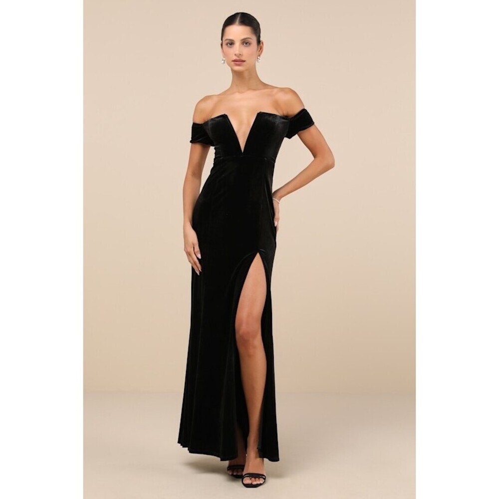 Lulus Captivating Silhouette Black Velvet Off-the-shoulder Maxi Dress - Size M